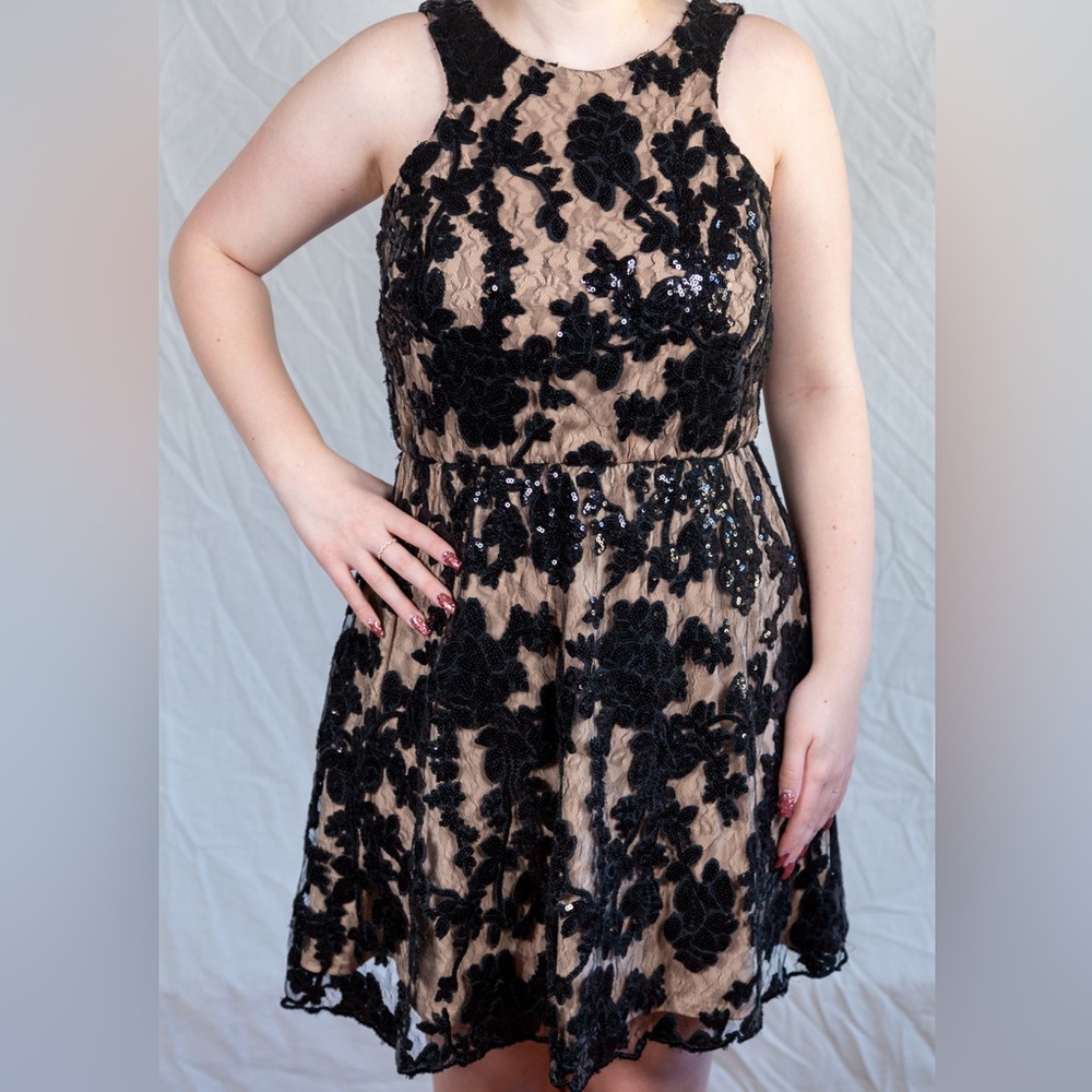 Dainty Hooligan Black Lace &Sequins/Nude Lined Sleeveless Dress Sz 6 Dance